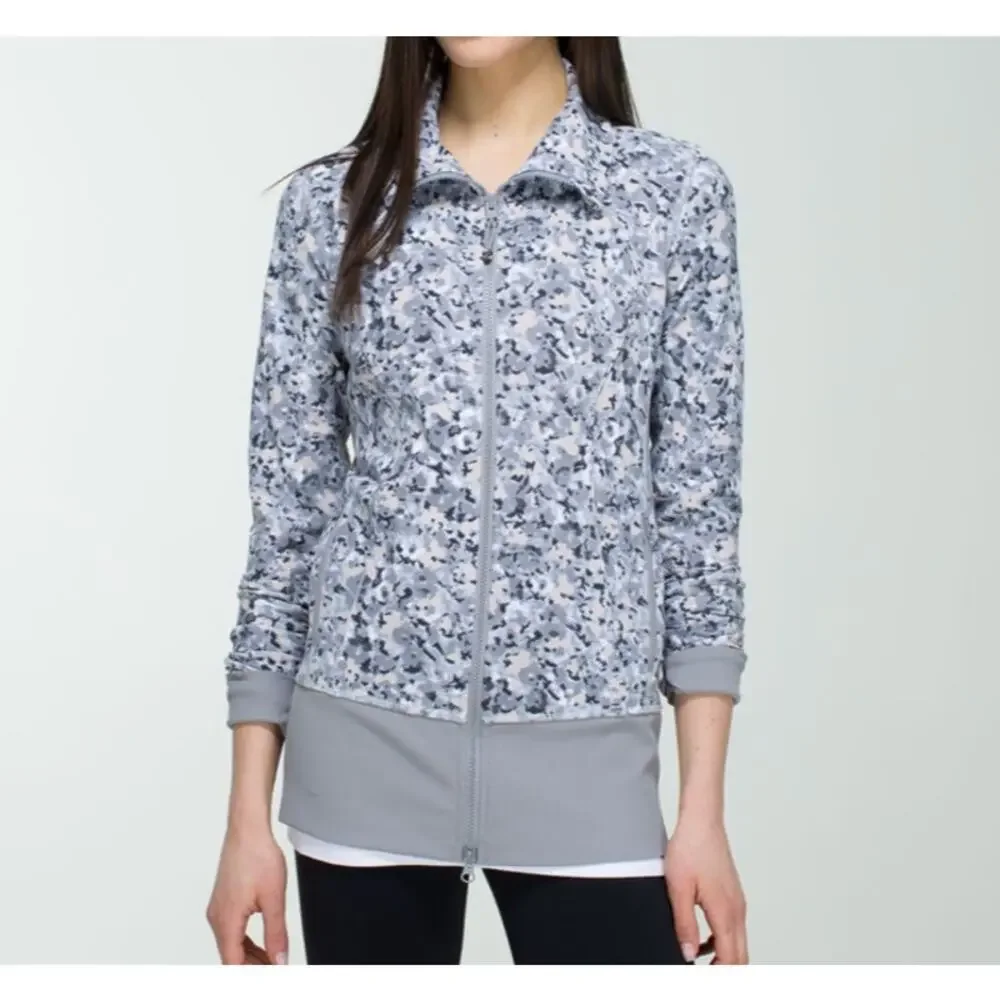 Lululemon SZ 8 Nice Asana Jacket Full-Zip Not So Petite Fleur Silver Spoon Yoga